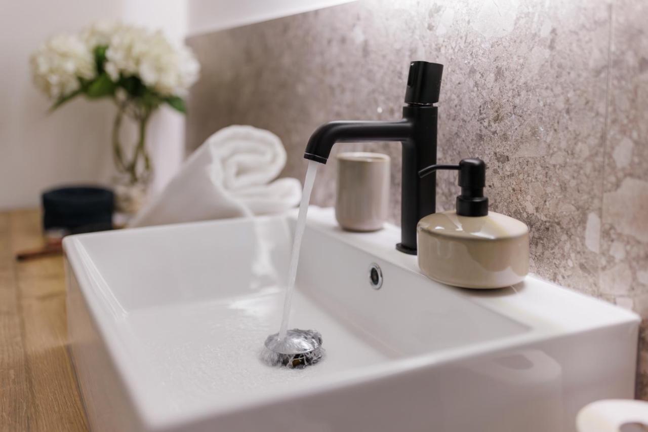 Vila Robida & Spa Črni Kal Εξωτερικό φωτογραφία