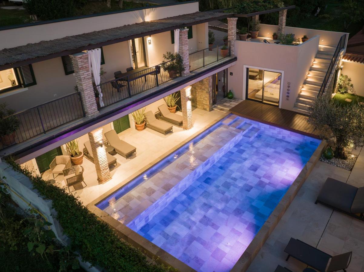 Vila Robida & Spa Črni Kal Εξωτερικό φωτογραφία