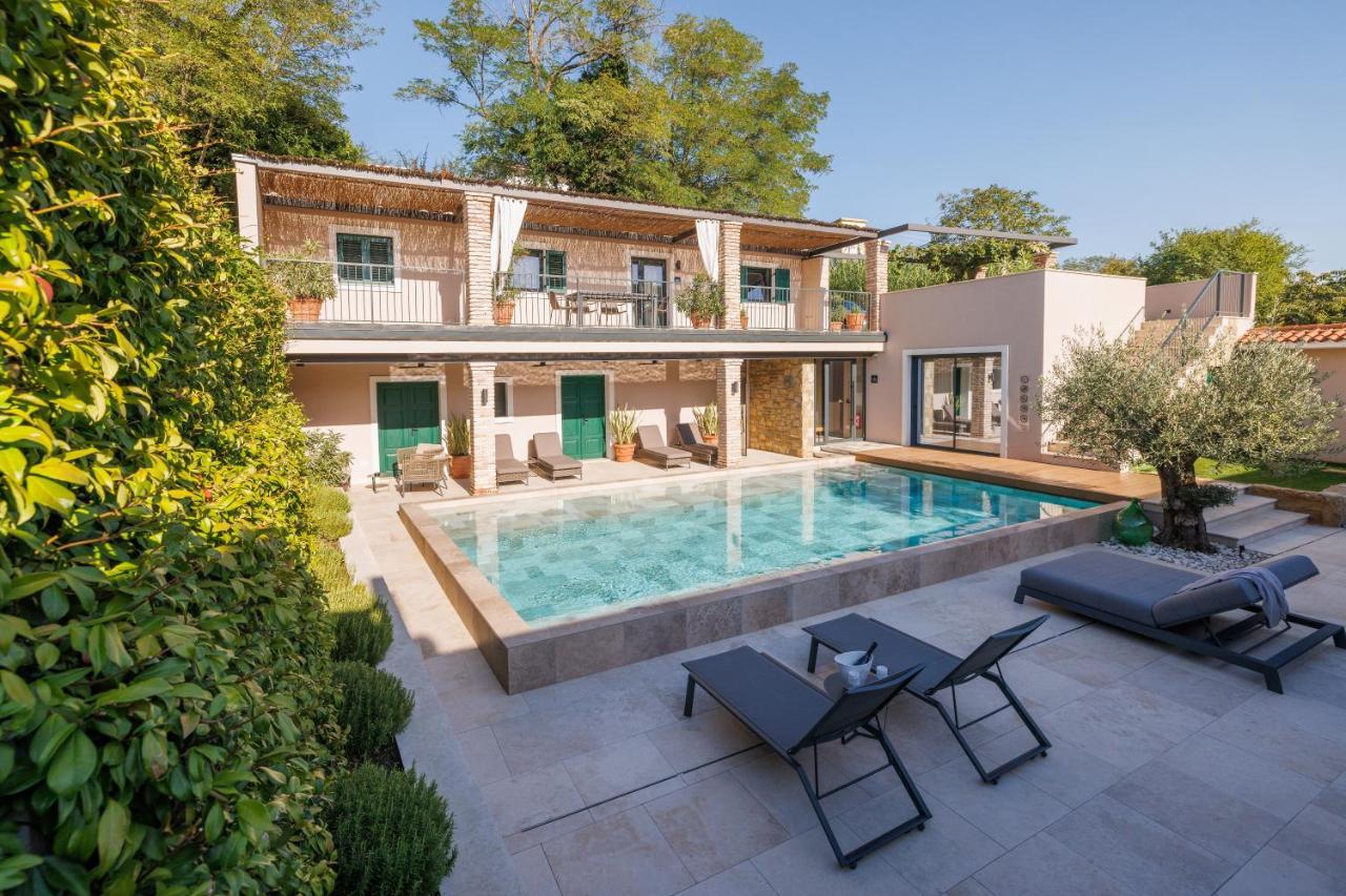 Vila Robida & Spa Črni Kal Εξωτερικό φωτογραφία