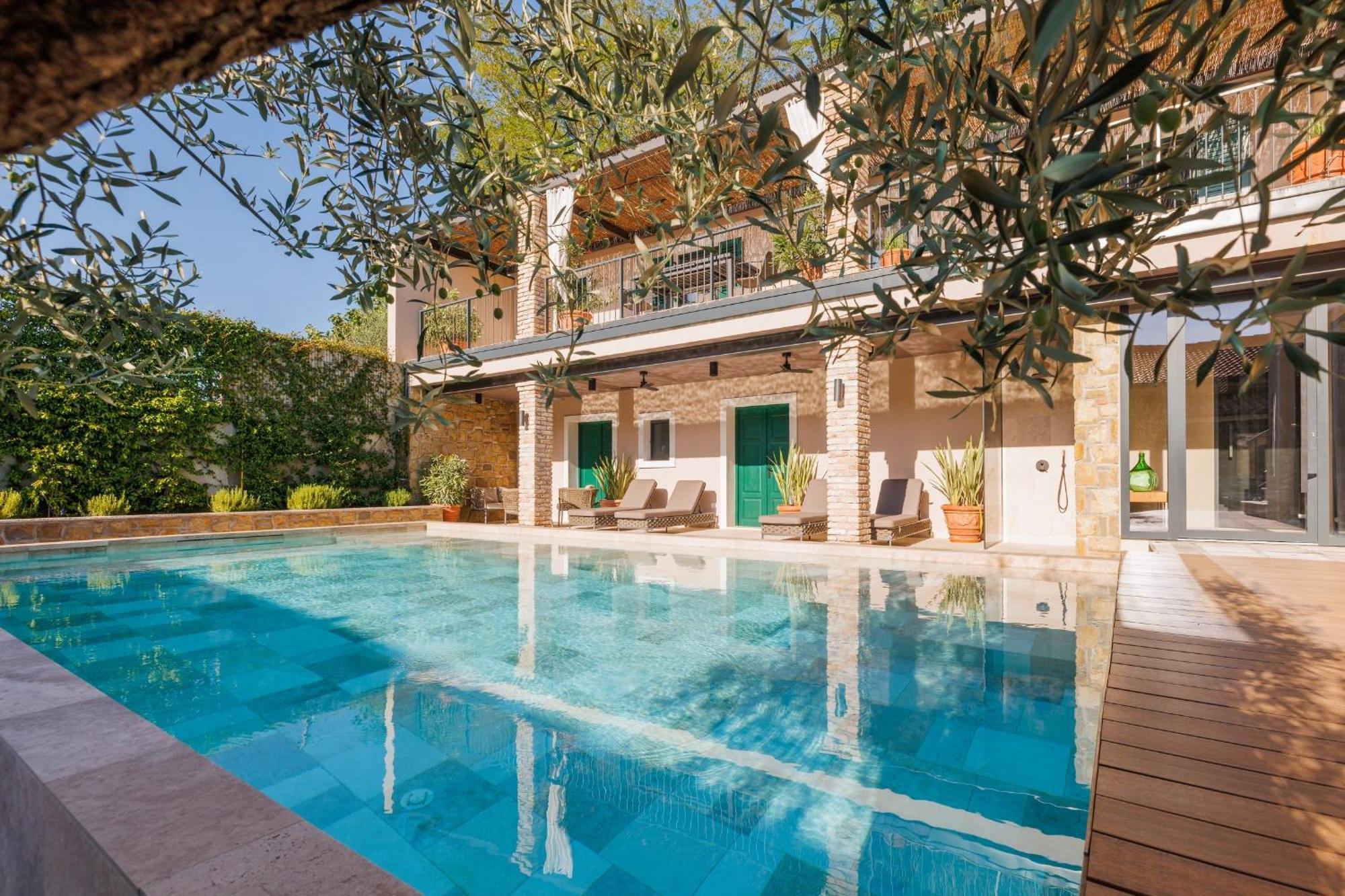 Vila Robida & Spa Črni Kal Εξωτερικό φωτογραφία