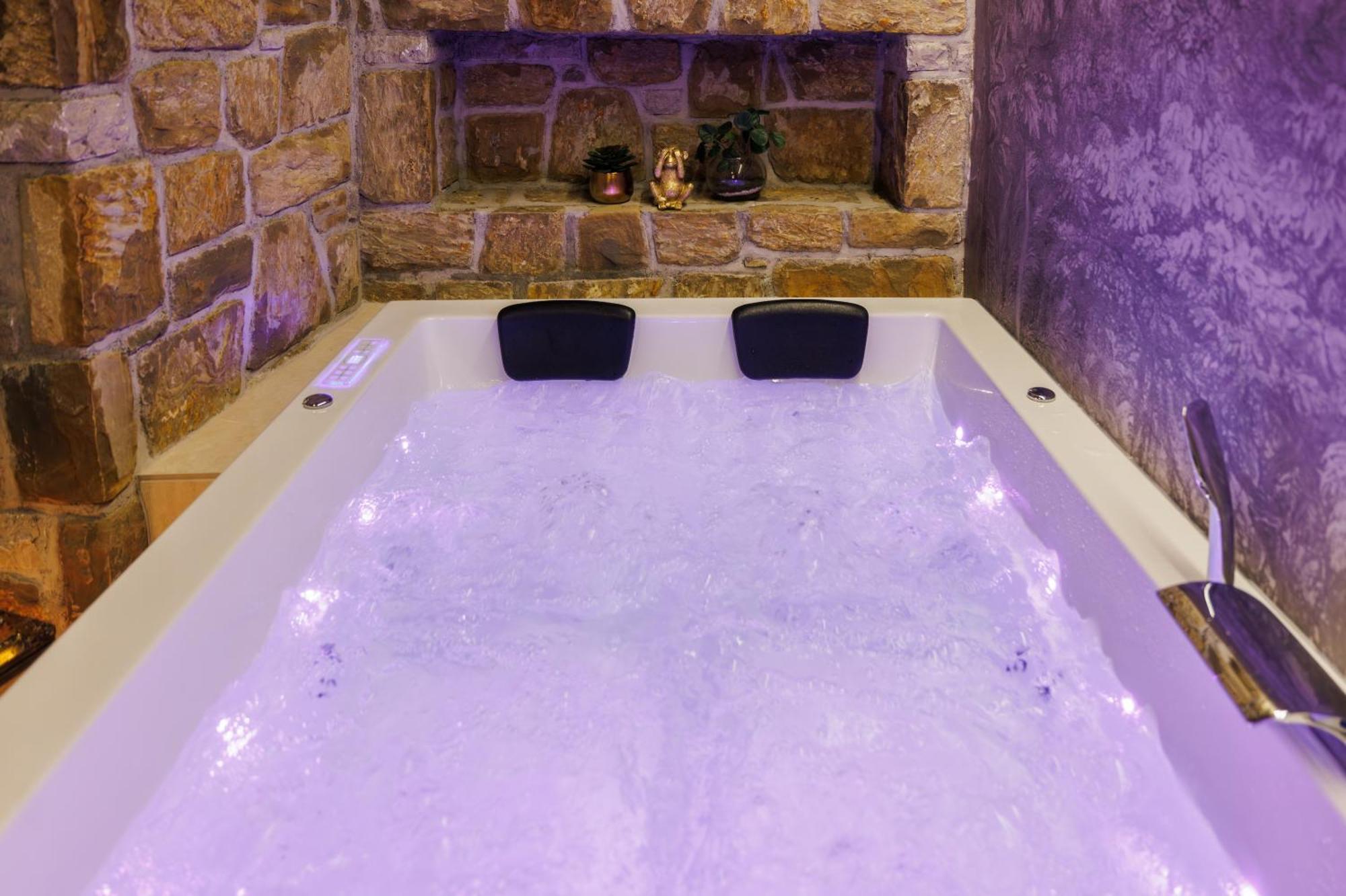 Vila Robida & Spa Črni Kal Εξωτερικό φωτογραφία