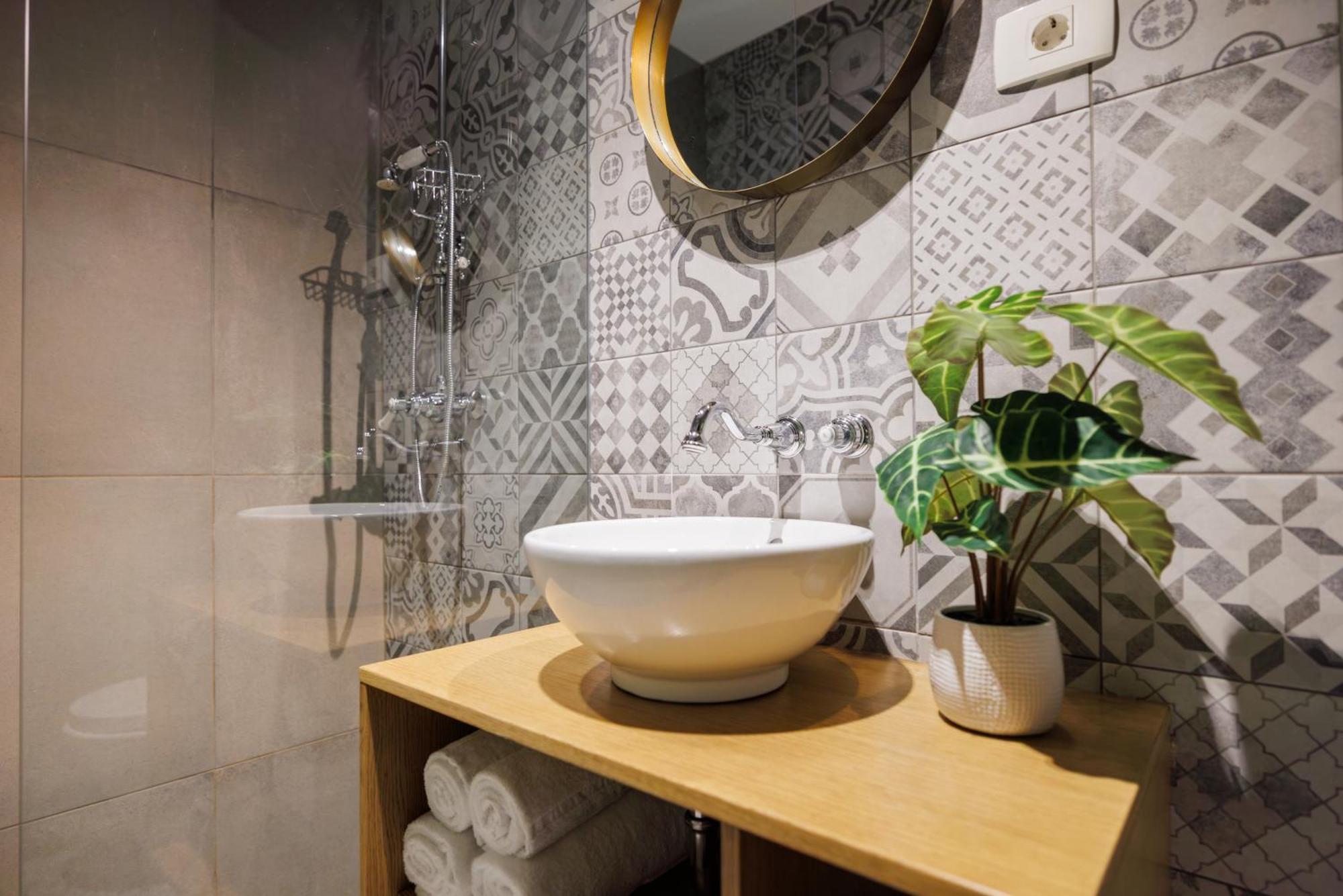 Vila Robida & Spa Črni Kal Εξωτερικό φωτογραφία